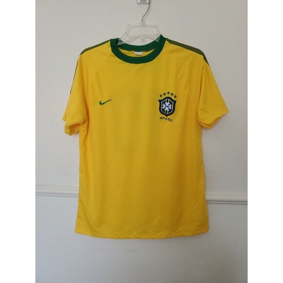 Lumafi Fernanda Brasil Soccer Jersey Football # 10 Mens M Yellow Retro CBF Nike - Picture 1 of 11